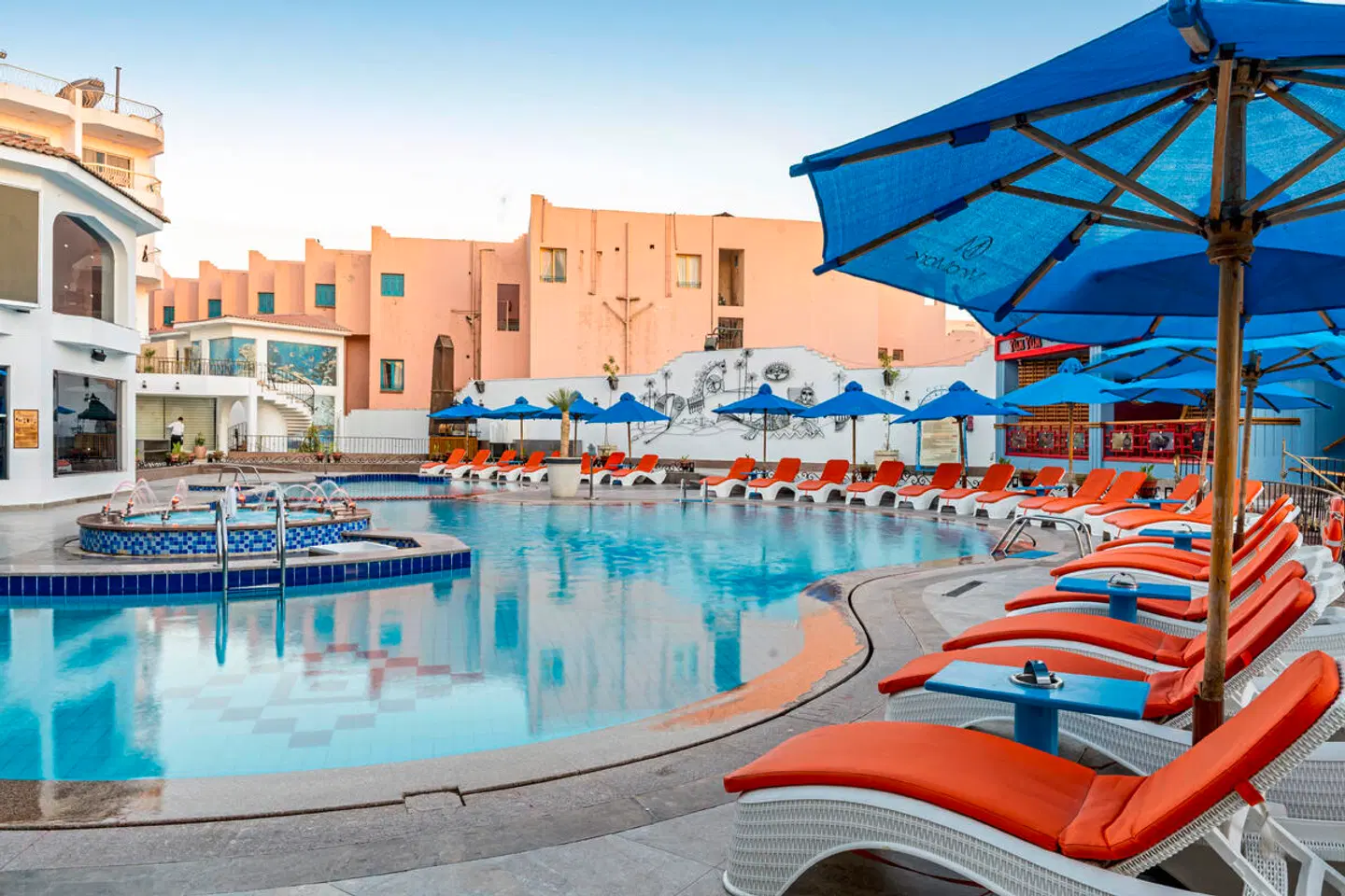 Minamark Beach Resort & Spa OUTDOOR_POOL