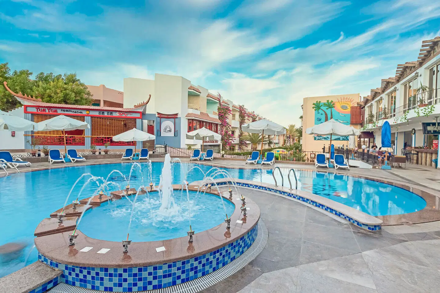 Minamark Beach Resort & Spa OUTDOOR_POOL