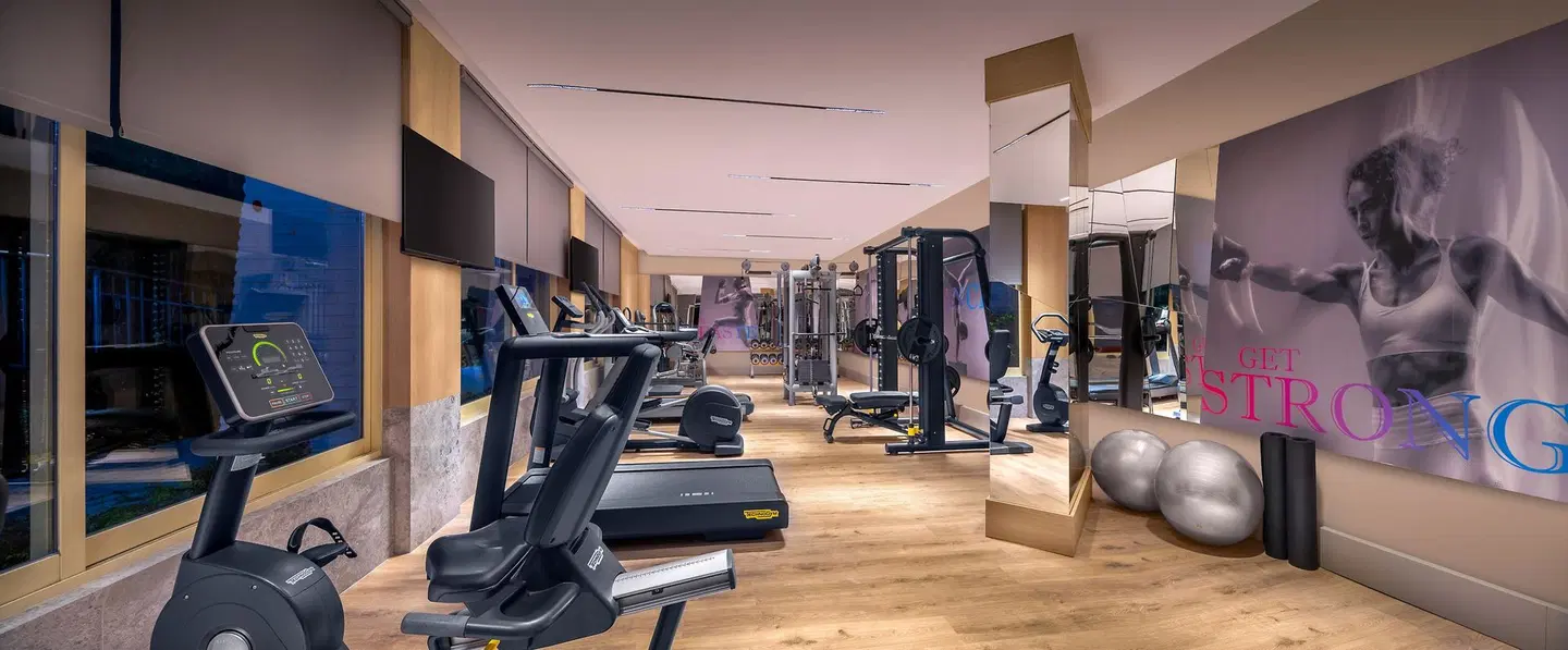 Trendy Palm Beach Adults only SPORTS_AND_LEISURE