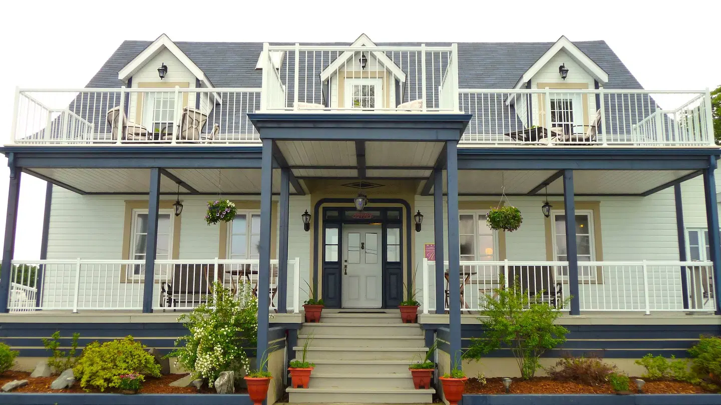 Auberge Seigneurie des Monts EXTERIOR