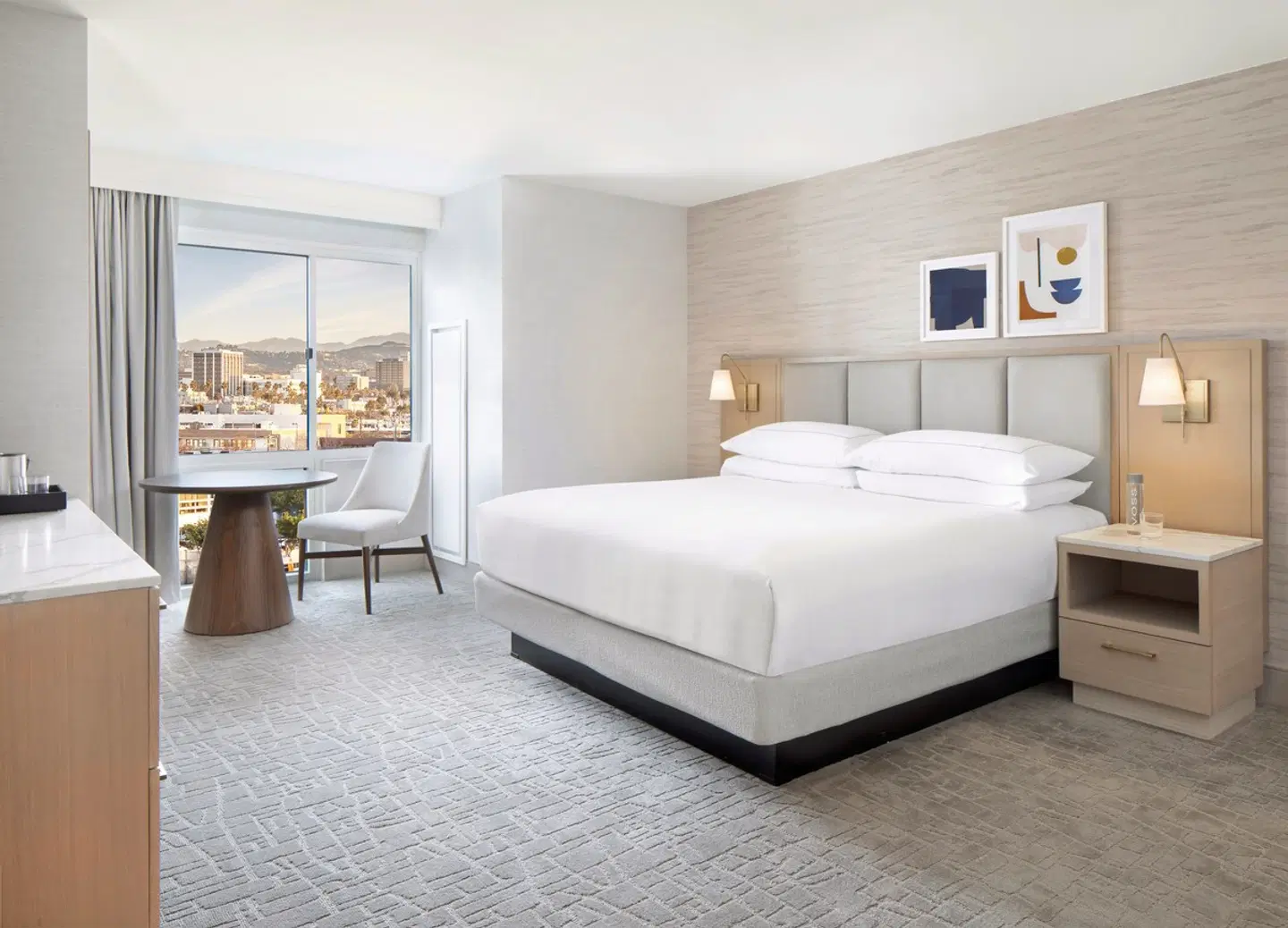 Hilton Santa Monica Hotel & Suites ROOM_EXAMPLE