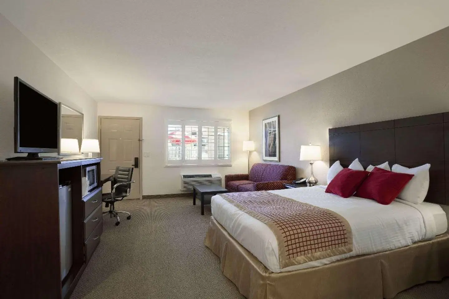 Ramada by Wyndham Tempe/At Arizona Mills Mall ROOM_EXAMPLE