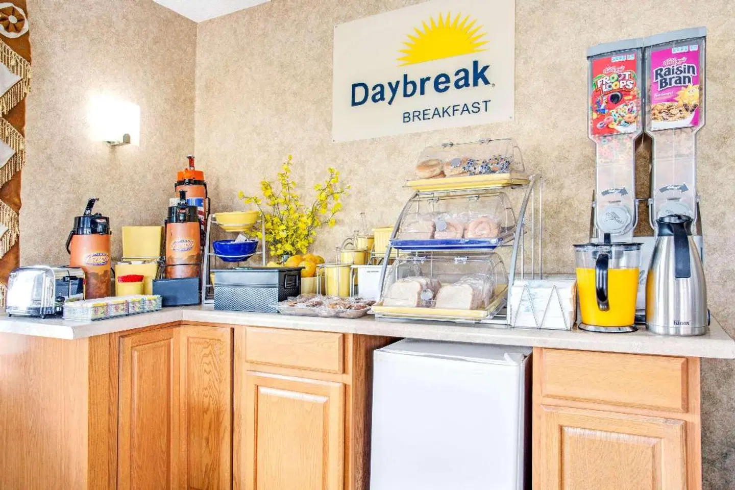 Days Inn by Wyndham Orange City/Deland LOUNGE_LOBBY