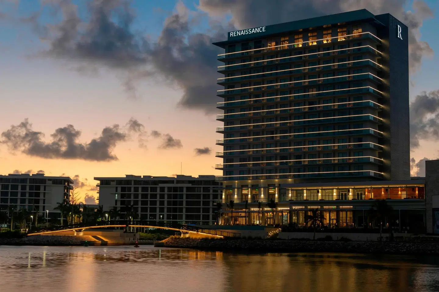 Renaissance Cancun Resort & Marina EXTERIOR