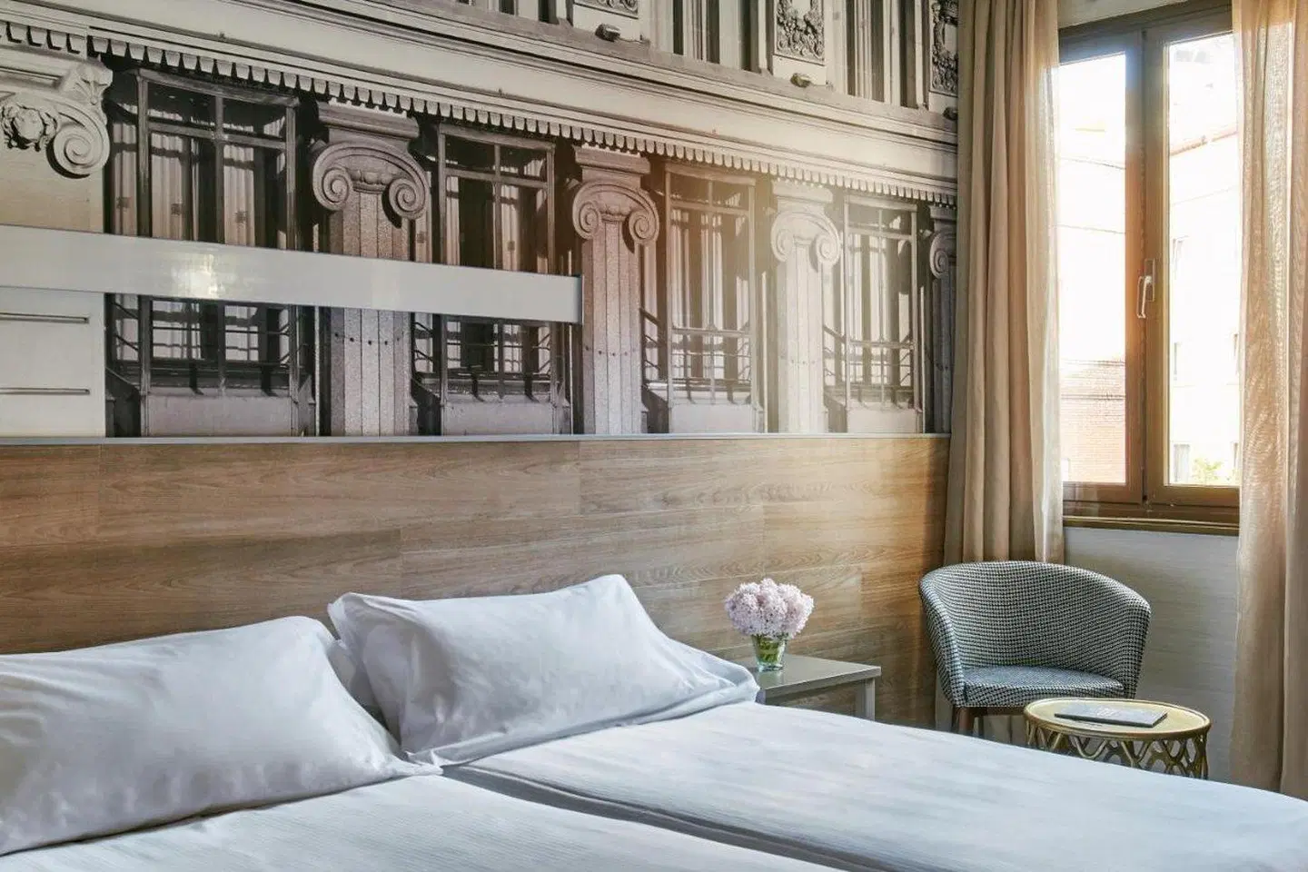 Regente ROOM_EXAMPLE