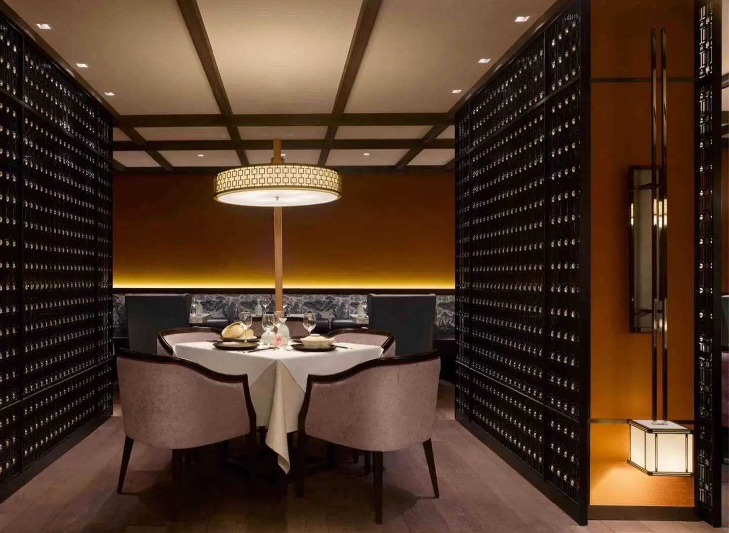 Tangla Hotel Brussels Restaurant