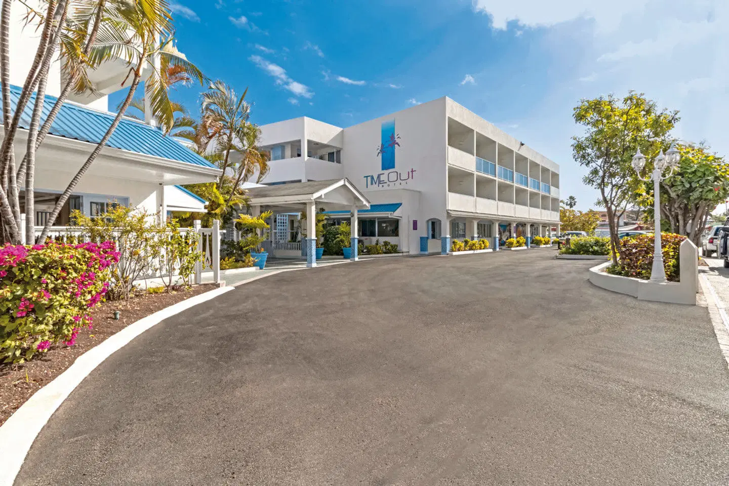 Time Out Hotel EXTERIOR