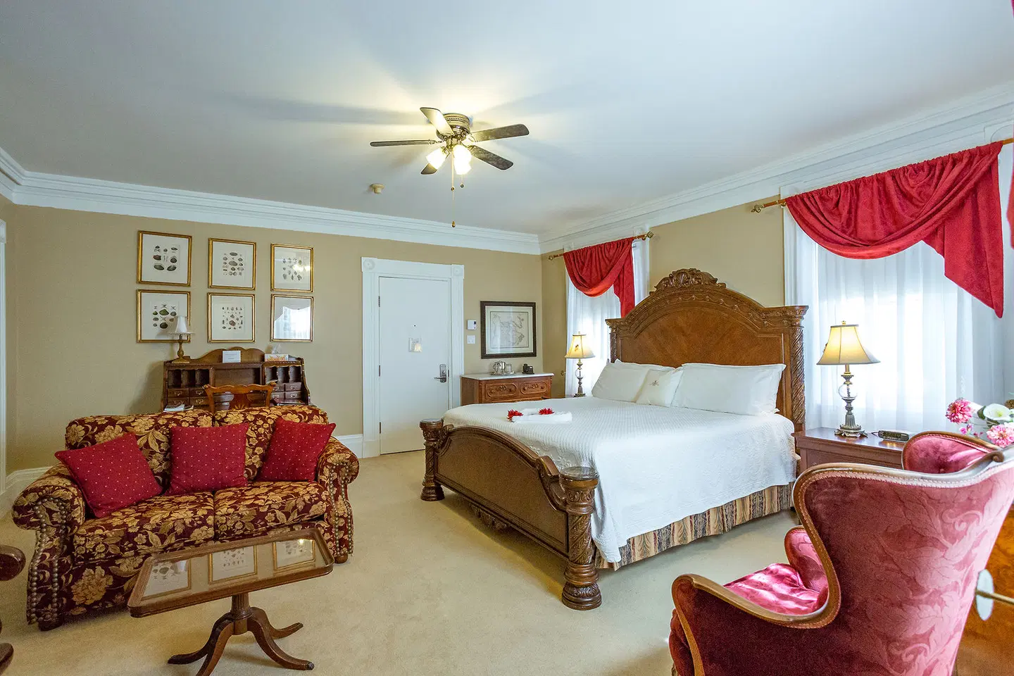 DesBarres Manor Inn ROOM_EXAMPLE