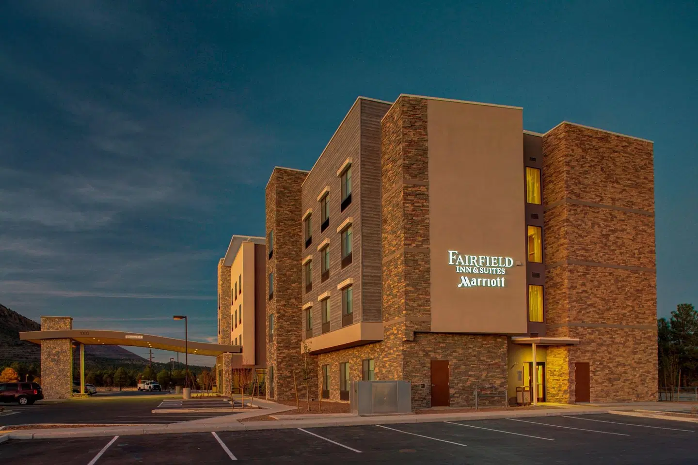 Fairfield Inn & Suites by Marriott Flagstaff East EXTERIOR