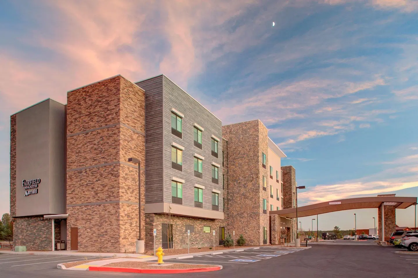 Fairfield Inn & Suites by Marriott Flagstaff East EXTERIOR