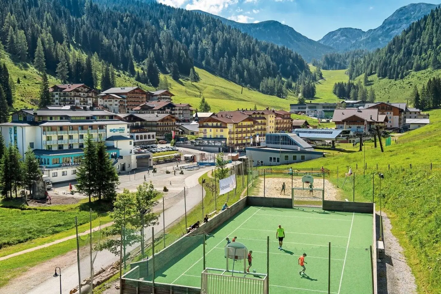 MAGIC MOUNTAINS Hotel Sportwelt EXTERIOR