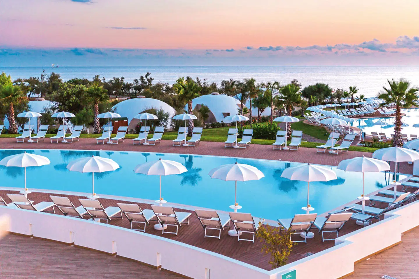 Torre Cintola Greenblue Sea Emotions OUTDOOR_POOL