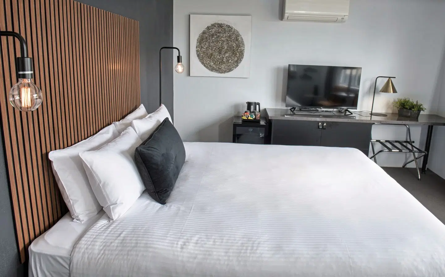 Echo Point Discovery Motel ROOM_EXAMPLE