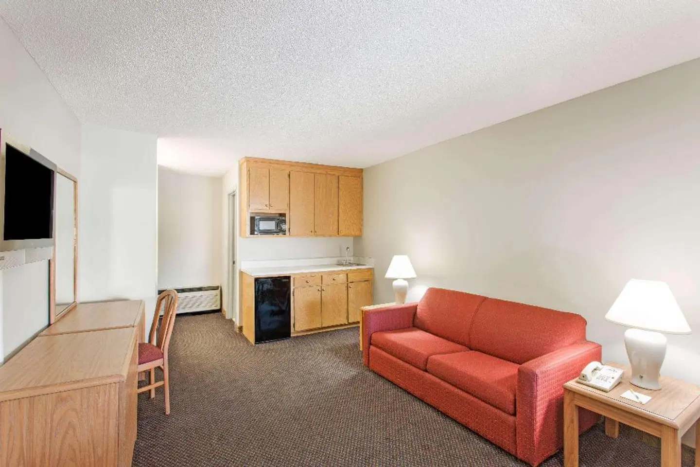 Days Inn by Wyndham Valdosta at Rainwater Conference Center ROOM_EXAMPLE