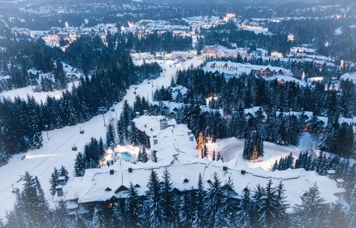 BLACKCOMB SPRINGS SUITES BY CLIQUE LANDSCAPE