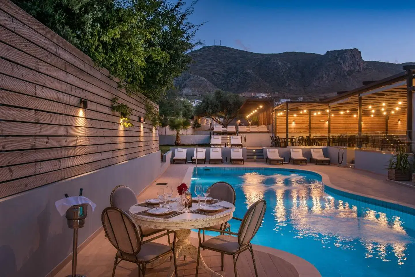 Indigo Suites Collection Adults Only OUTDOOR_POOL