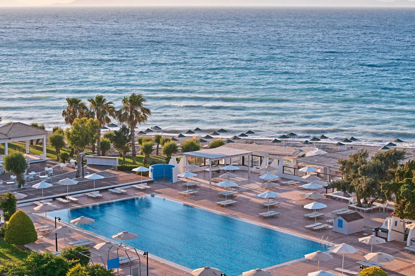 Blue Bay Beach Resort OUTDOOR_POOL