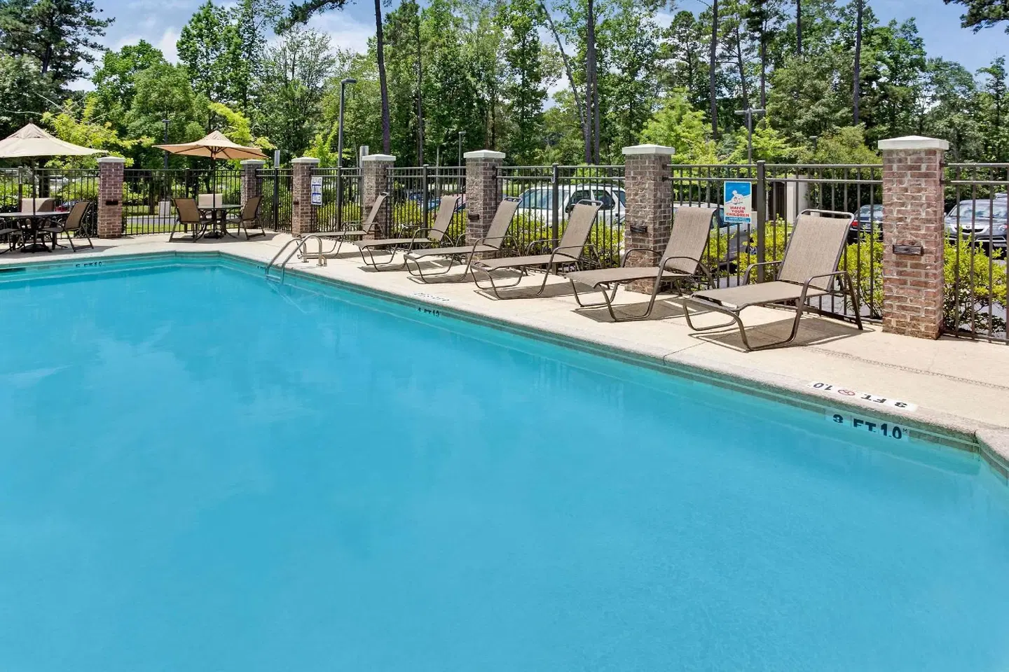 Wingate by Wyndham Charleston University Boulevard OUTDOOR_POOL