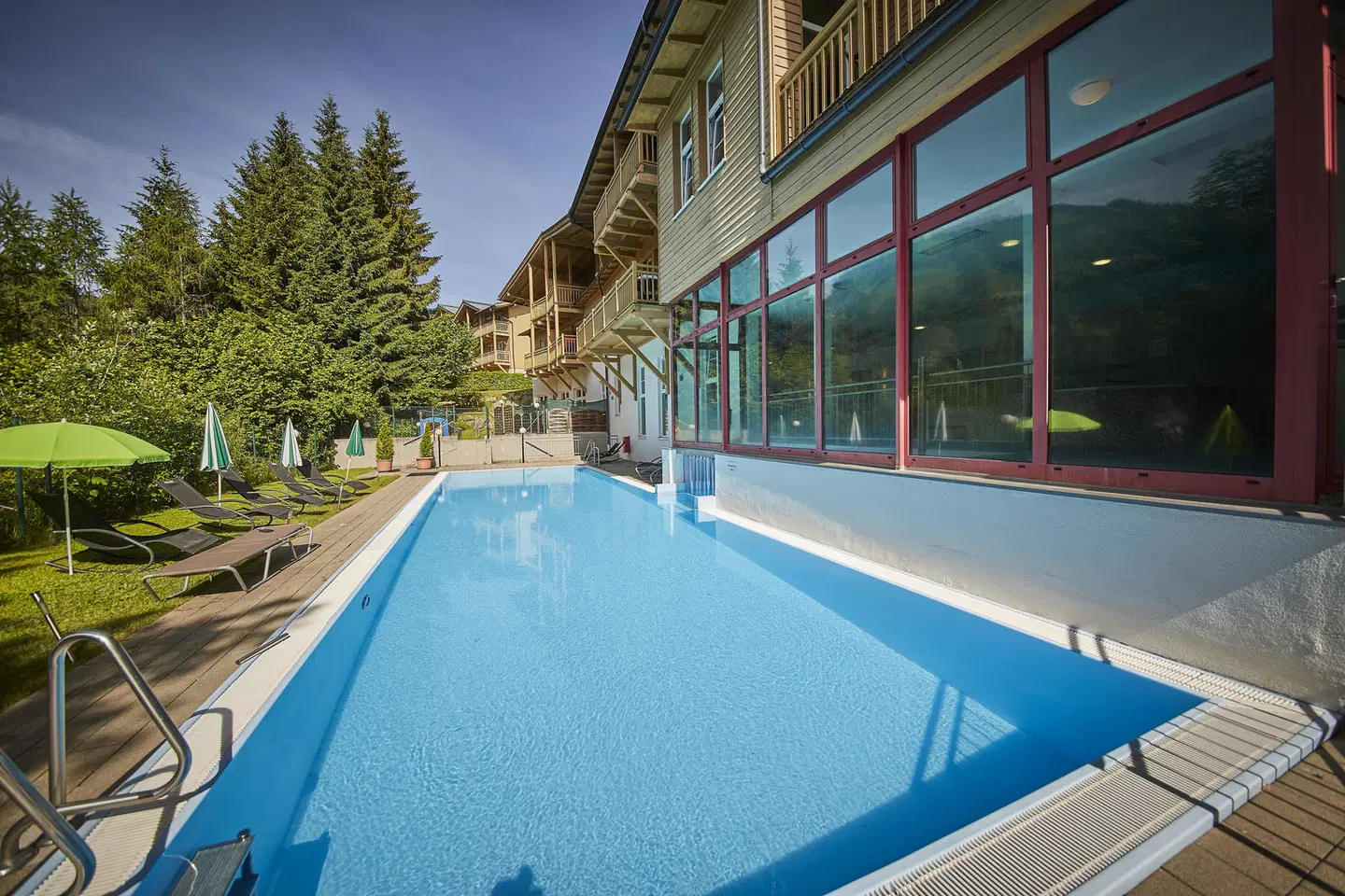 AlpenParks Ferienresort Rehrenberg OUTDOOR_POOL