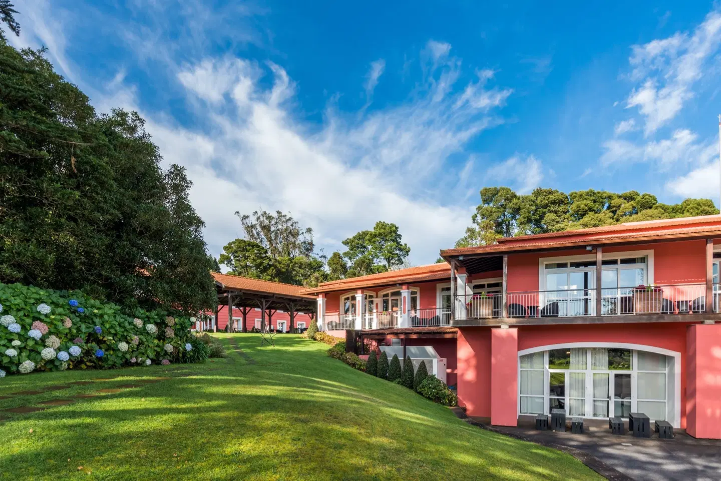 Enotel Santo da Serra EXTERIOR