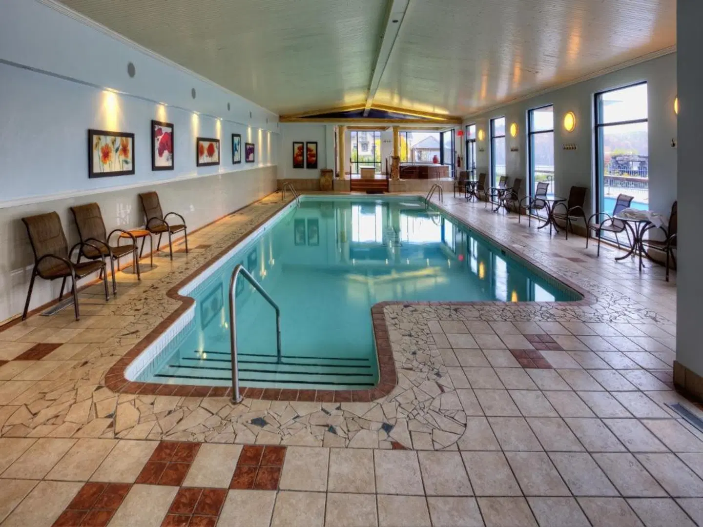 Le Manoir Du Lac DeLage Hallenbad