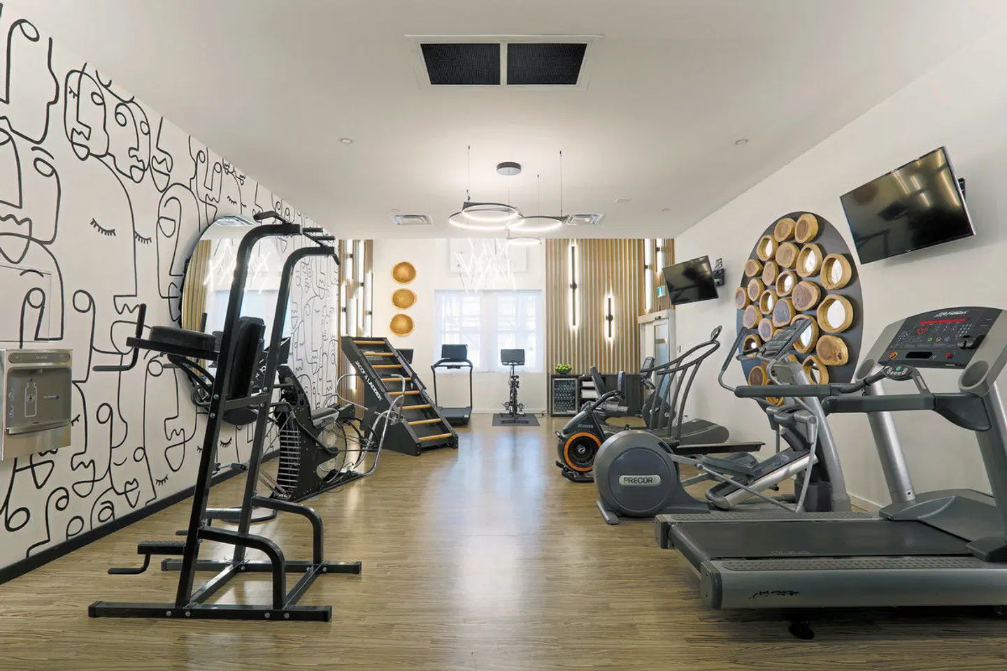 The Fort Garry Hotel SPORTS_AND_LEISURE