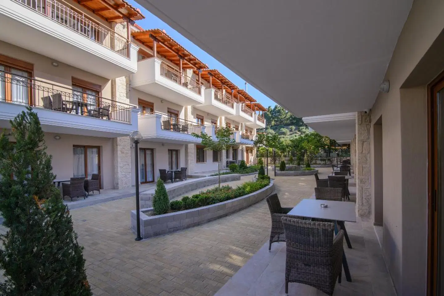 Apanemia by Flegra Hotels EXTERIOR