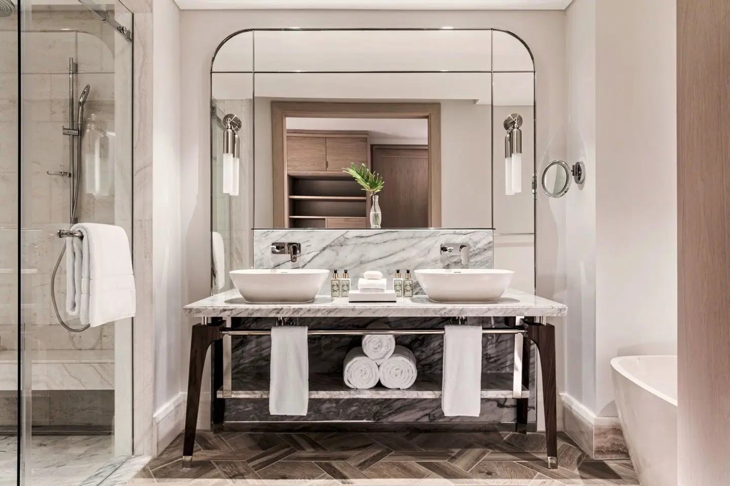 One&Only Le Saint Géran BATHROOM