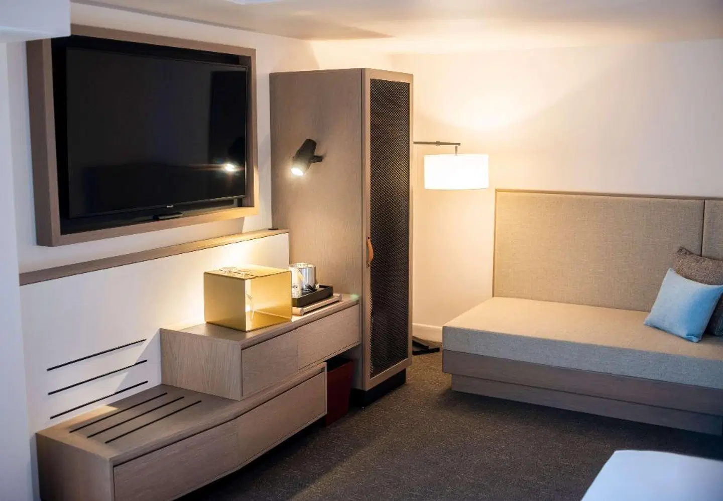 DoubleTree by Hilton St. John's Harbourview ROOM_EXAMPLE