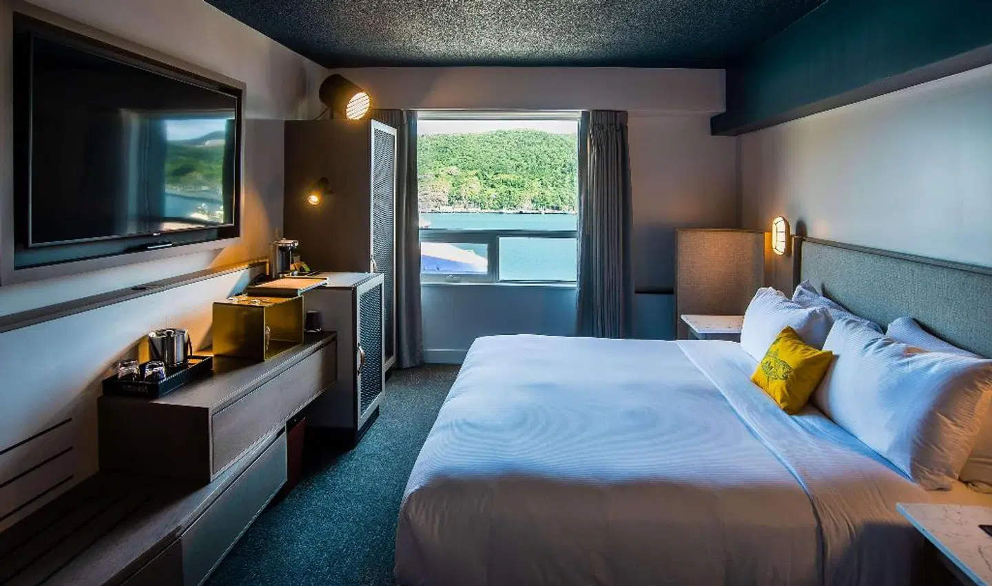 DoubleTree by Hilton St. John's Harbourview ROOM_EXAMPLE