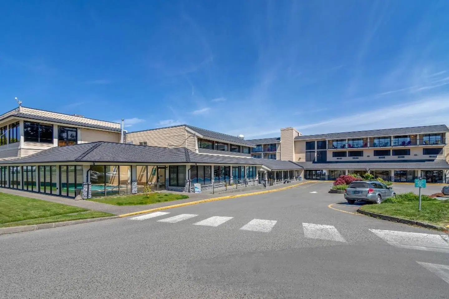 Bayside Oceanfront Resort EXTERIOR
