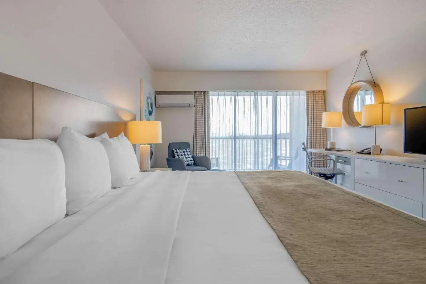 Bayside Oceanfront Resort ROOM_EXAMPLE