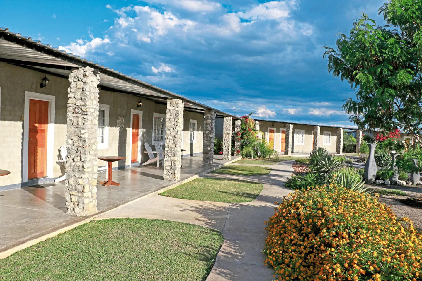 Eldorado Lodge & Camping EXTERIOR