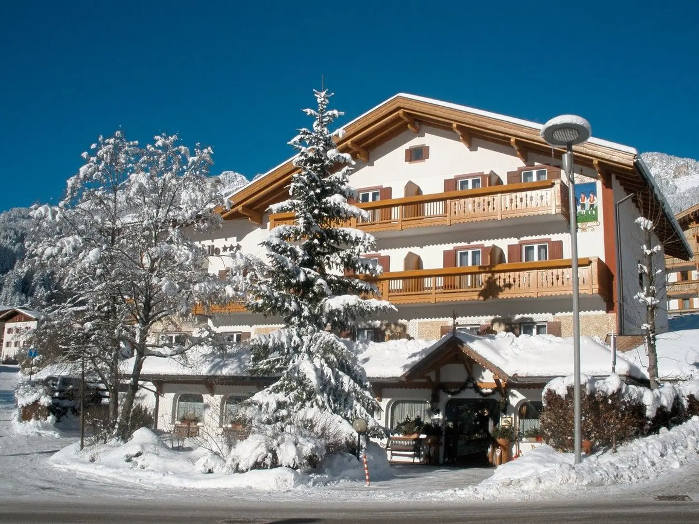 Hotel Cristallo EXTERIOR