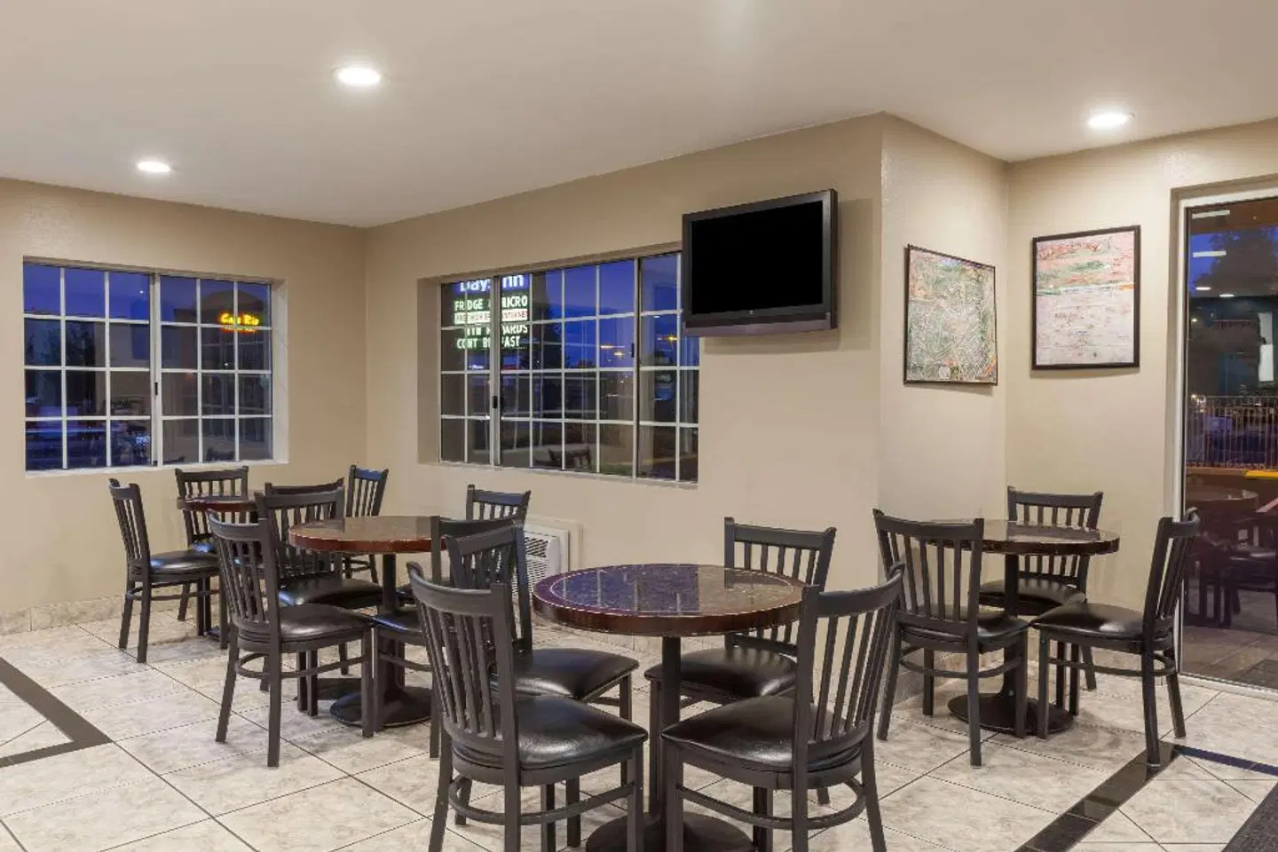 Days Inn by Wyndham Flagstaff I-40 LOUNGE_LOBBY