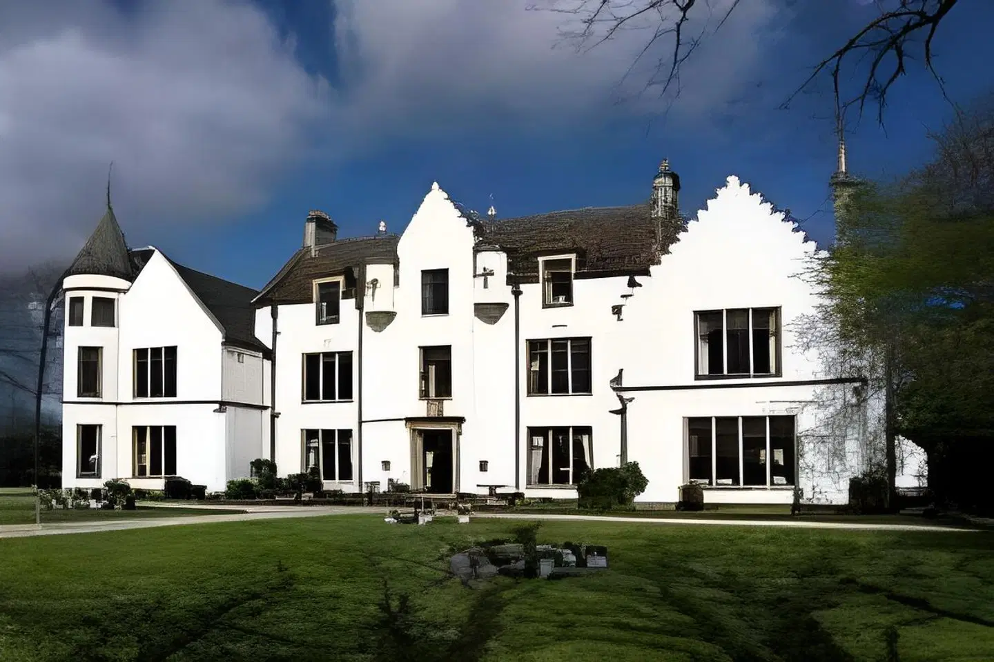 Kincraig Castle Hotel EXTERIOR