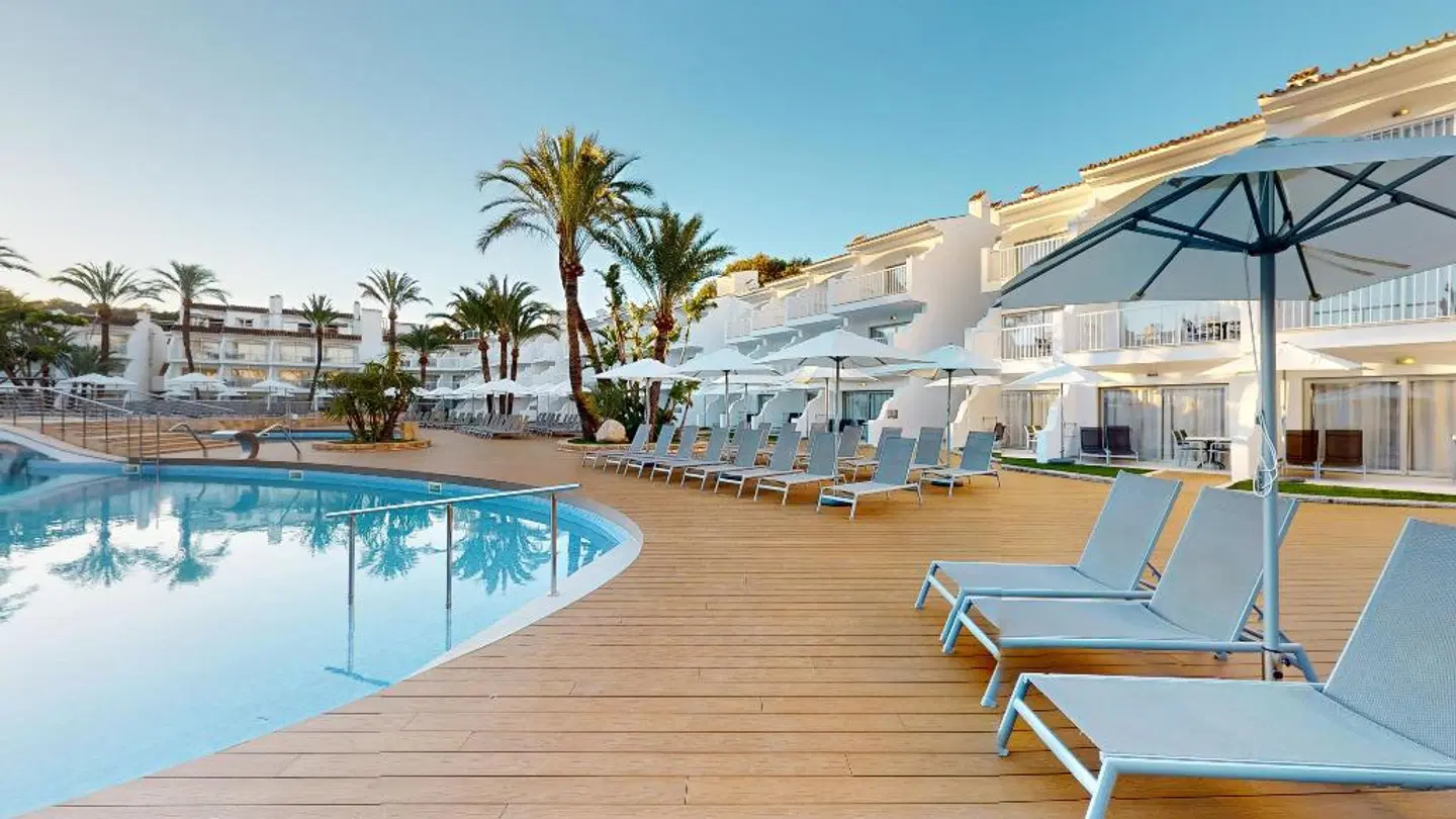 Ca's Saboners Beach OUTDOOR_POOL