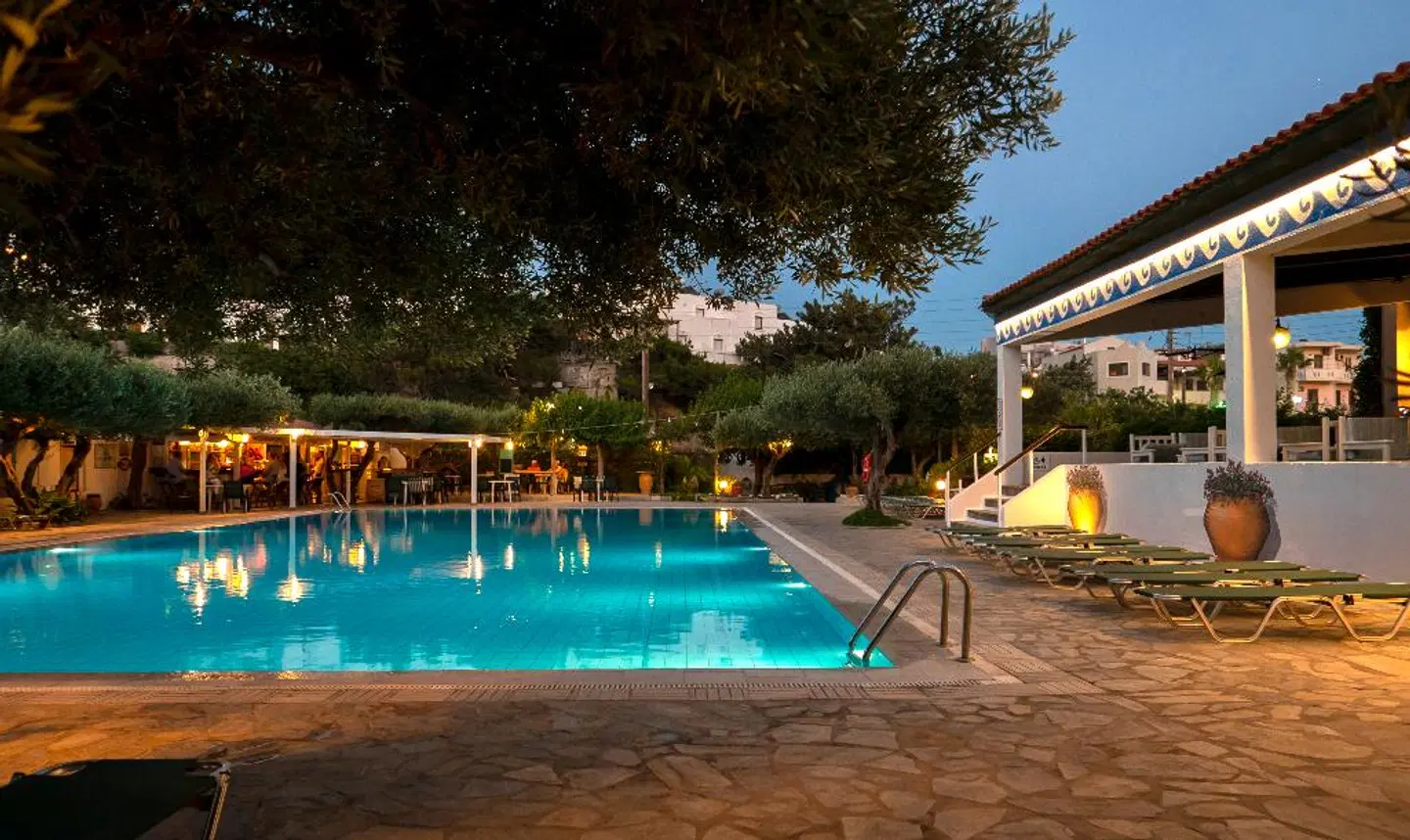 Villea Village OUTDOOR_POOL