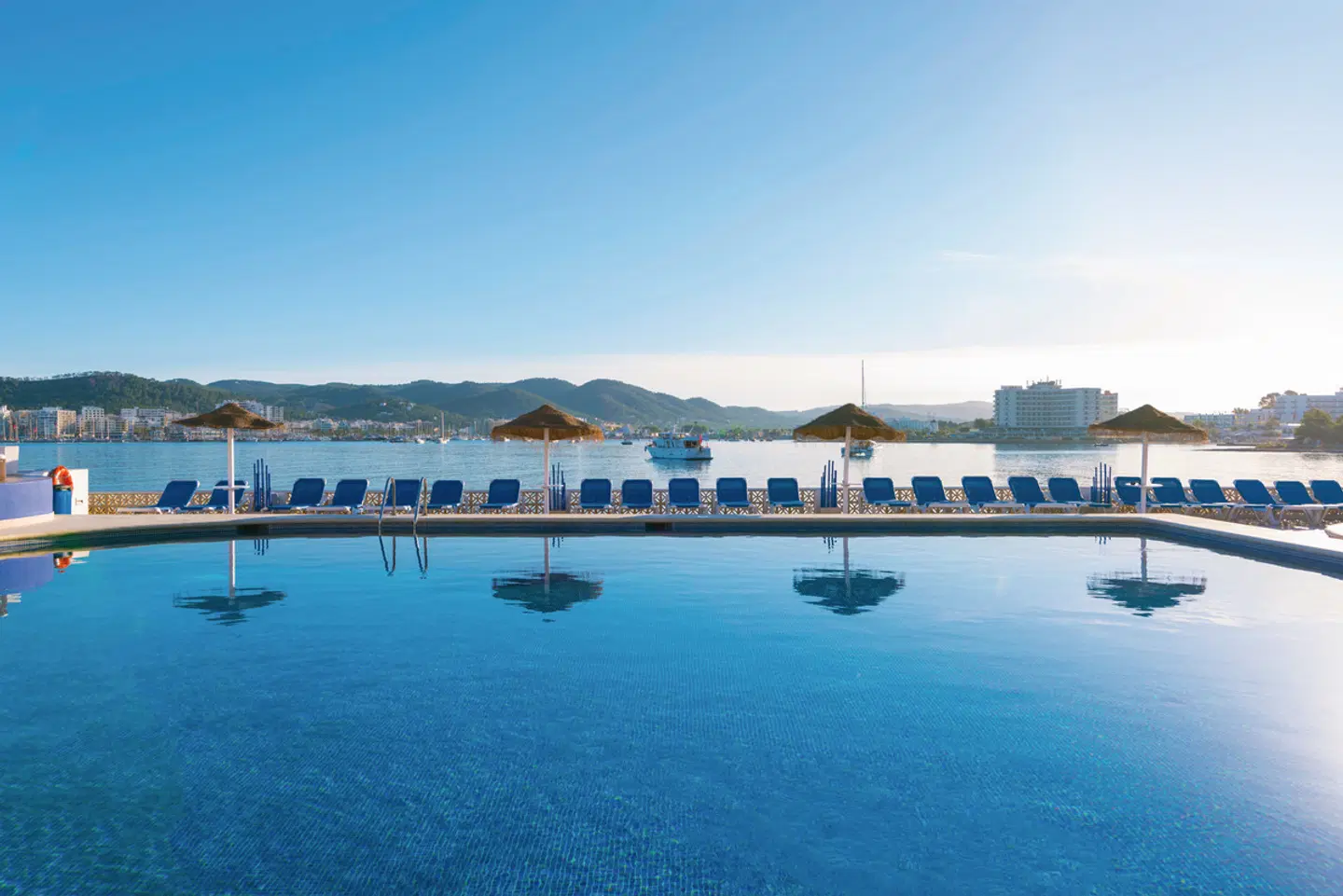 azuLine Mar Amantis & Mar Amantis II OUTDOOR_POOL