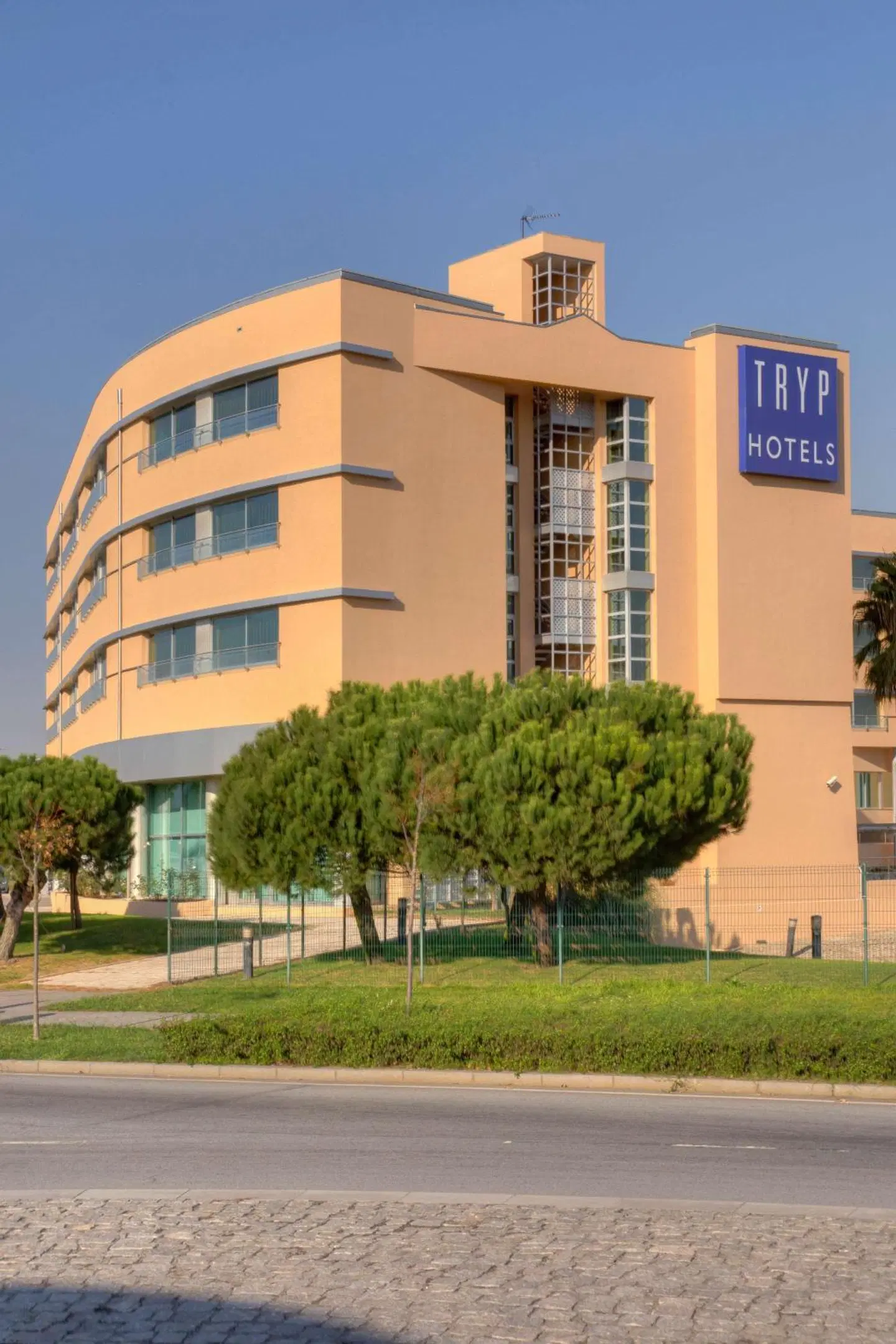 TRYP Porto Expo Hotel EXTERIOR