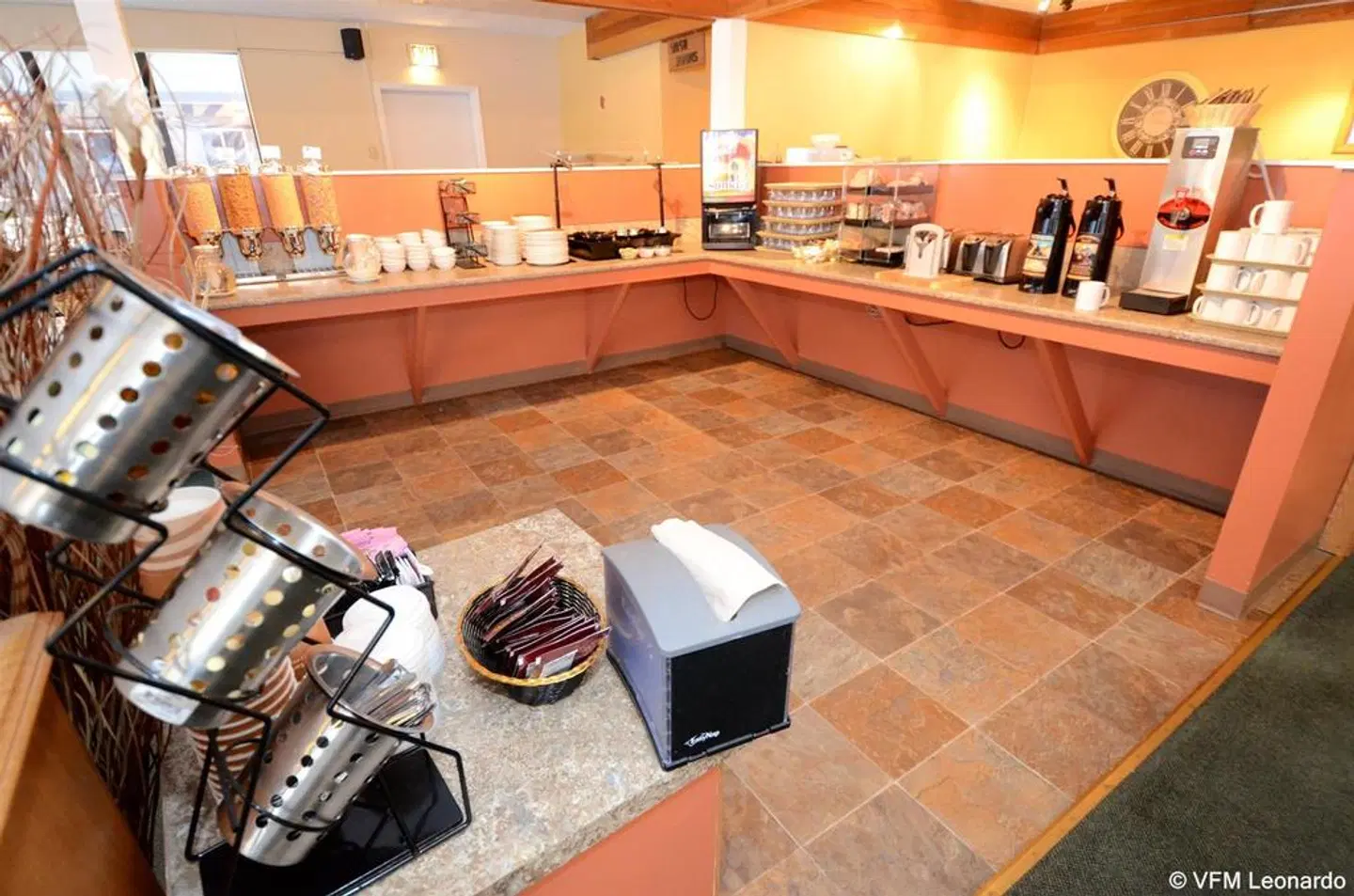 Mount Robson Inn Bar