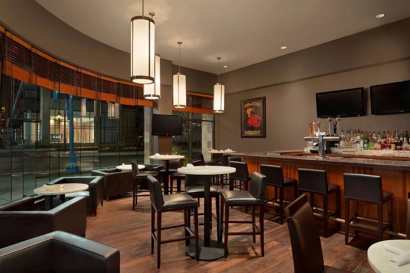 Hilton Vancouver Airport Bar