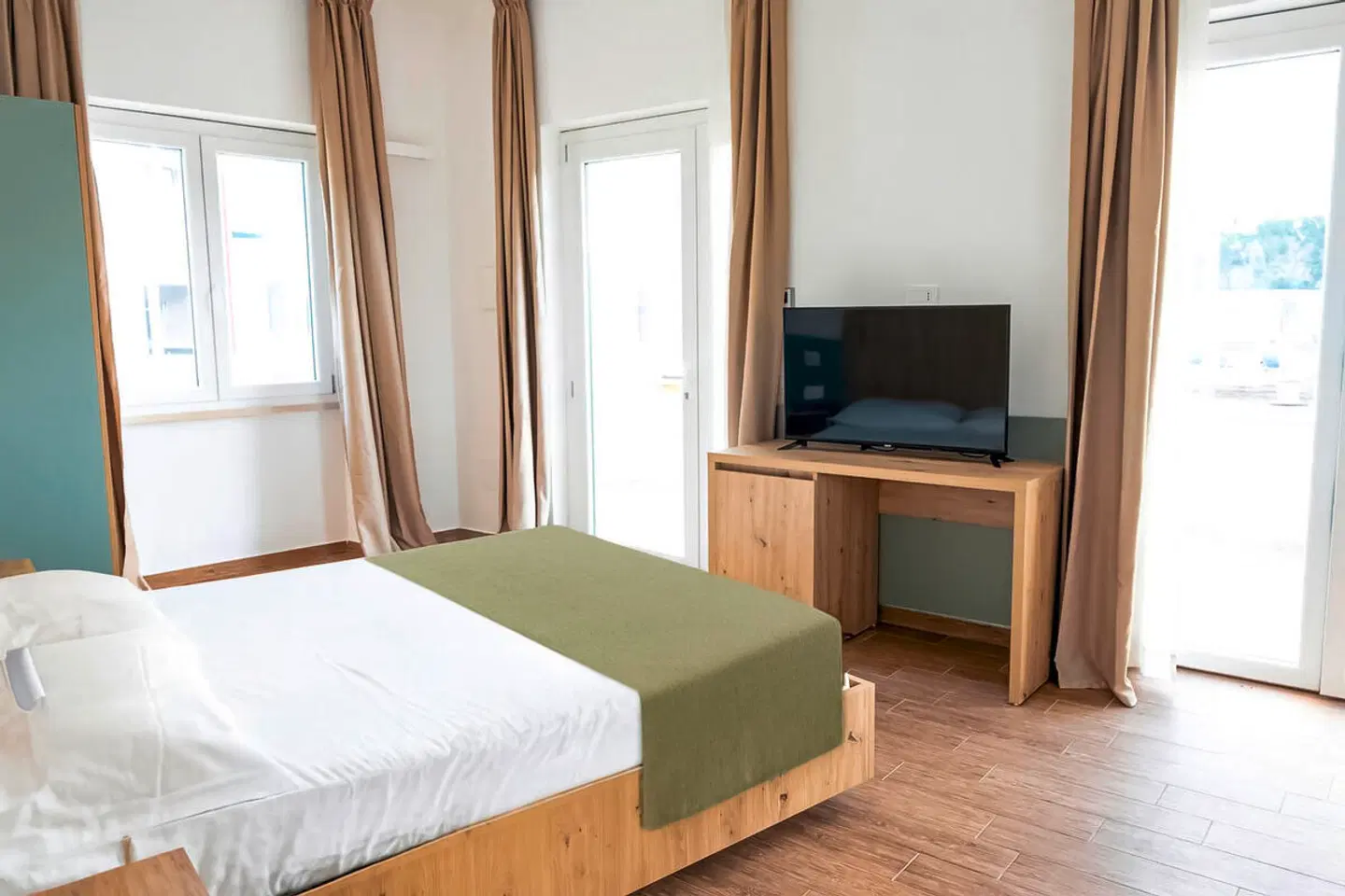 Caladune Resort ROOM_EXAMPLE