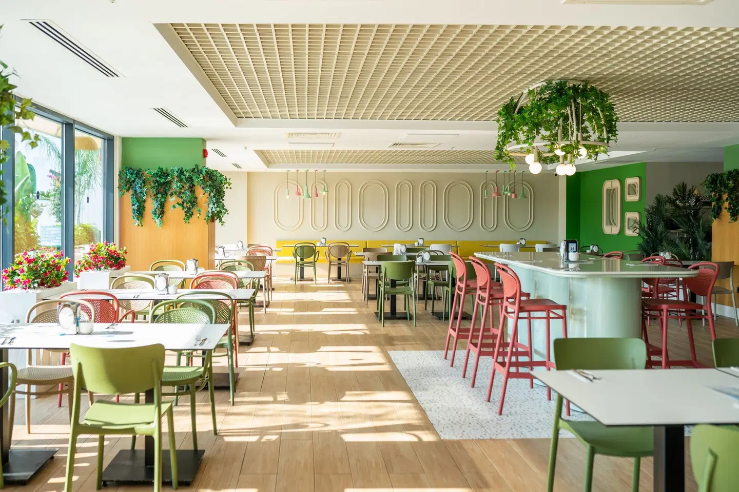 Arcanus Hotels Trendline Side Bar