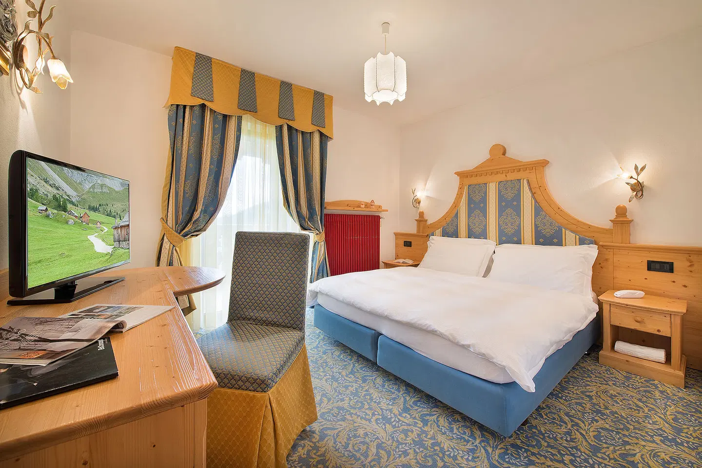 Cristallo ROOM_EXAMPLE