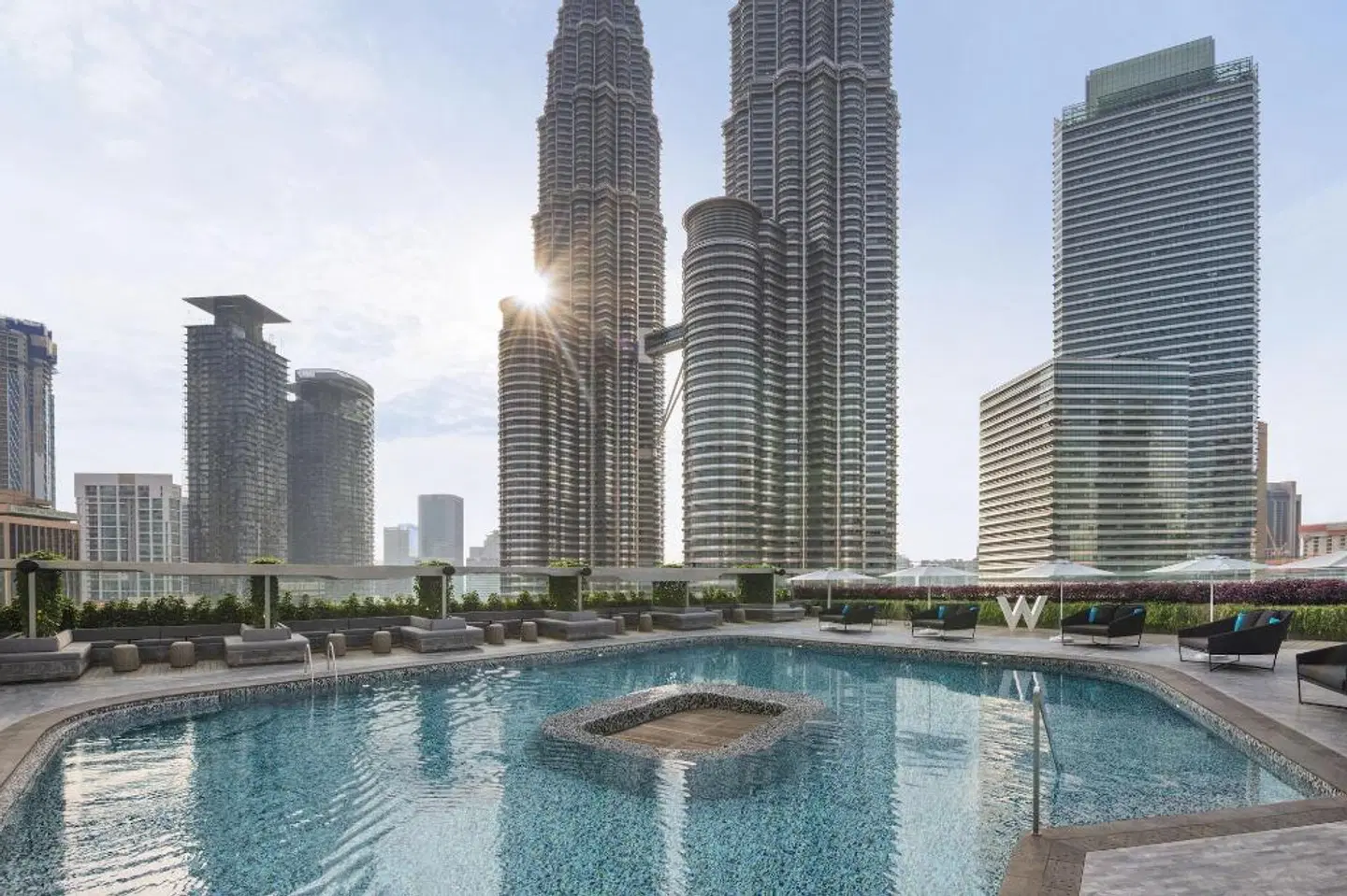 W Kuala Lumpur OUTDOOR_POOL