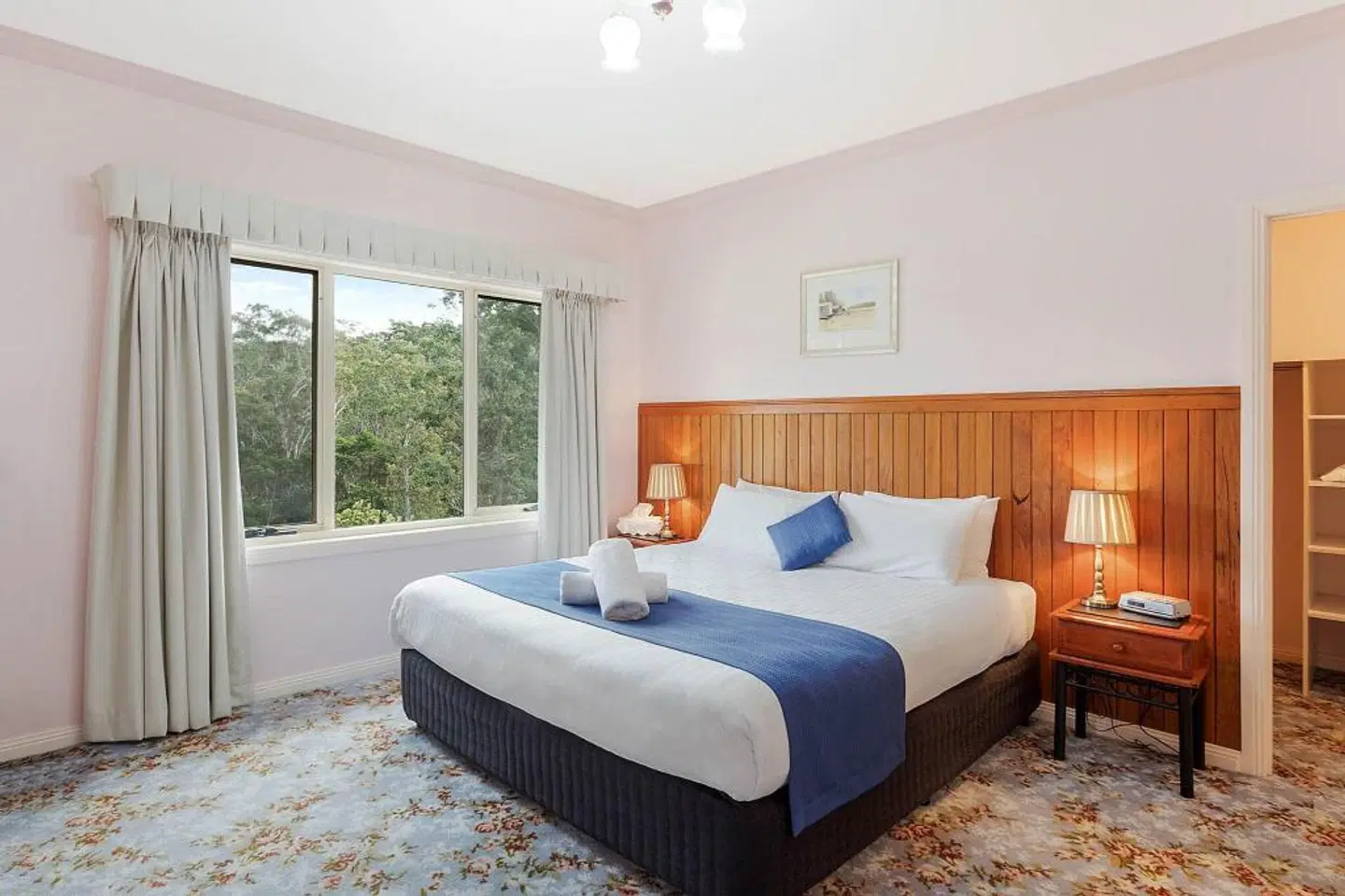 Robyns Nest ROOM_EXAMPLE