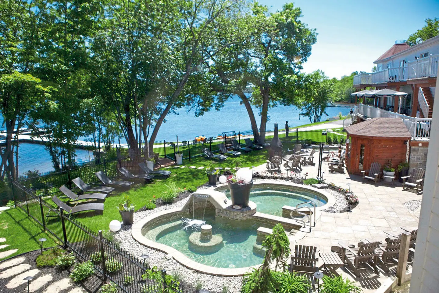 Manoir du Lac William OUTDOOR_POOL