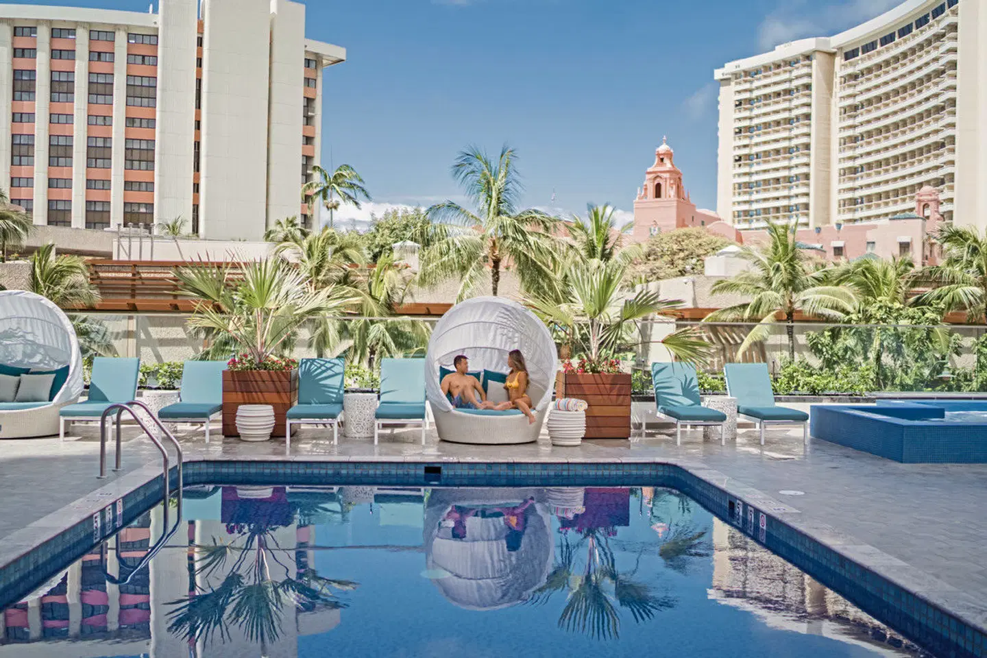 Outrigger Waikiki Beachcomber OUTDOOR_POOL