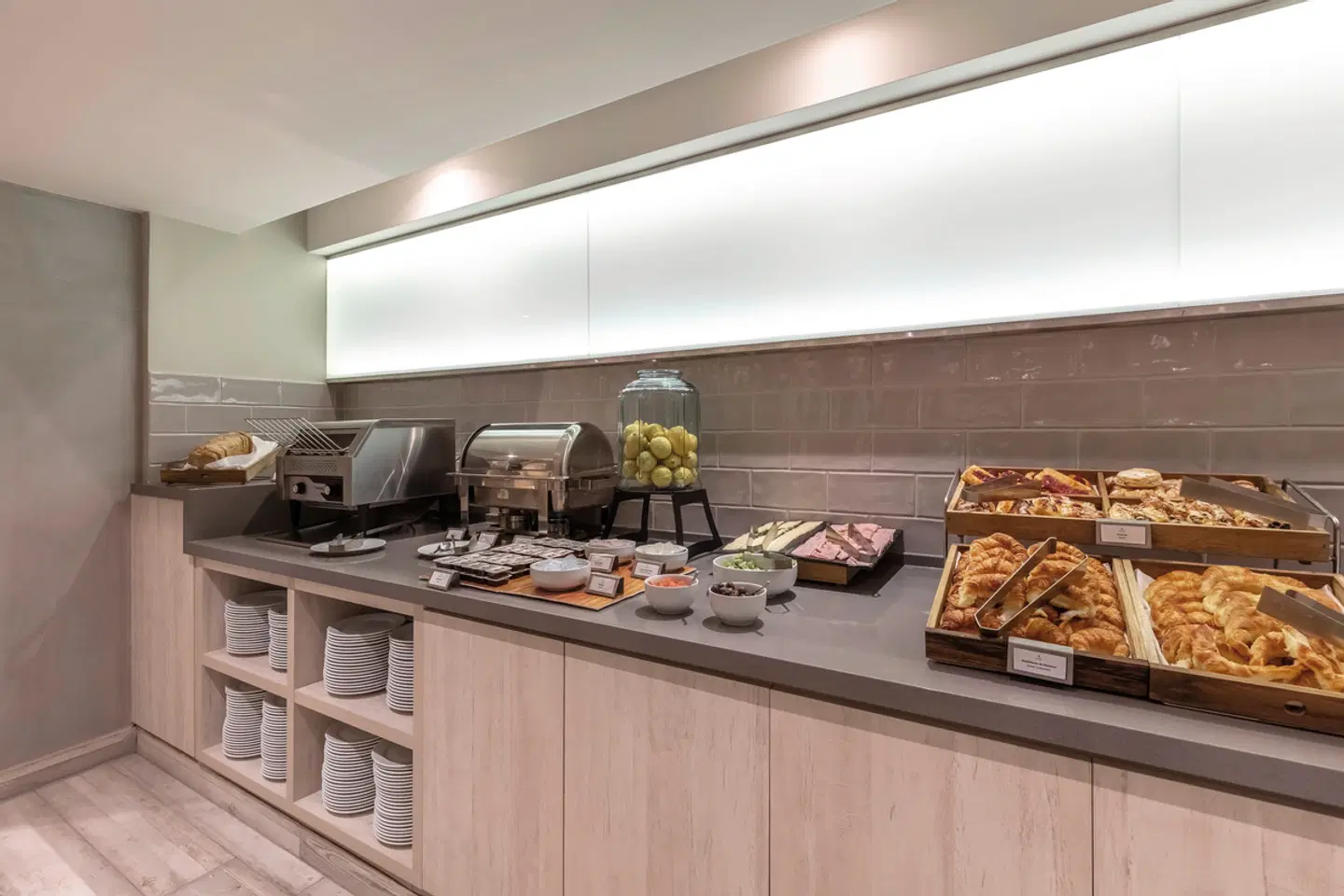 Huinid Obelisco Restaurant